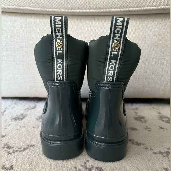 💫 NWOT 💫 Michael Kors Rain Boots - Picture 2 of 4